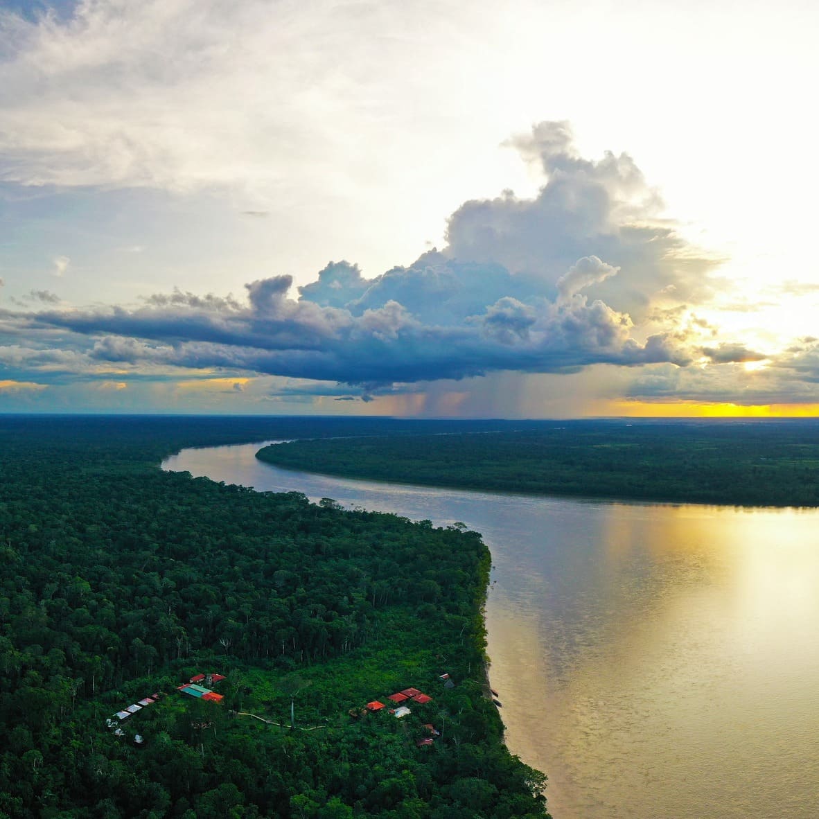 Tour en la Amazonia Peru 2  dias